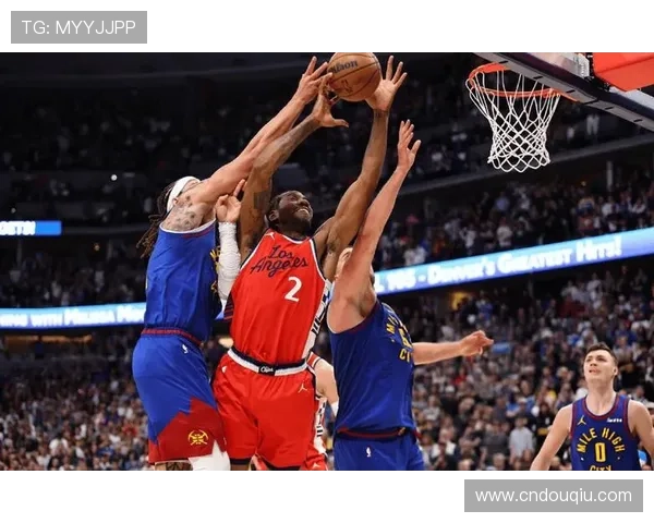 苹果平台旧版斗球体育直播app下载，帮助用户轻松追踪全球体育赛事直播